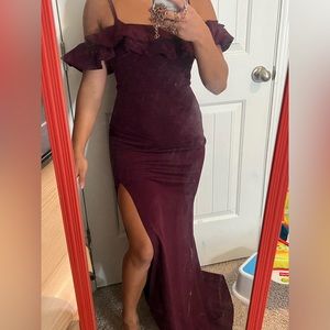 Burgendy bodycon off the shoulder gown